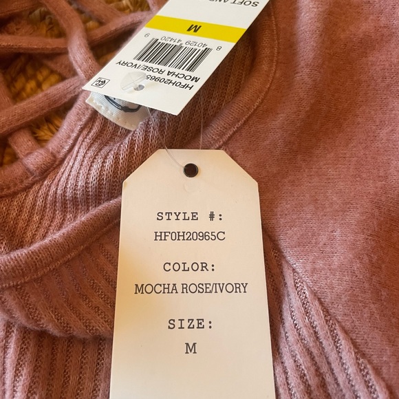 Hippie Rose Rose Dolman Sleeve Top - Picture 13 of 15